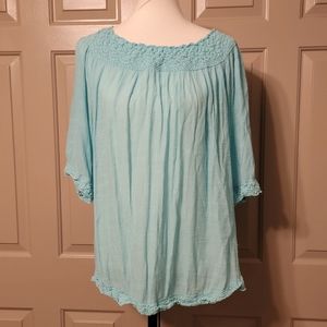 *FINAL PRICE *Valerie Stevens ladies plus size aqua blue gauze tunic.